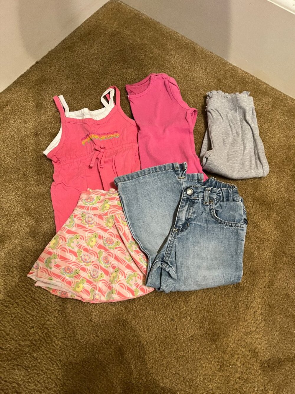 Lot #4 of 2T/24 girls clothes